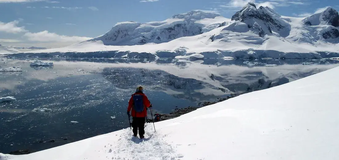 Mountaineering in Antarctic Cruises